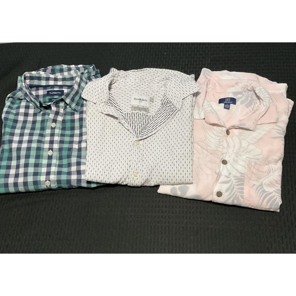 Mens Size Small Mixed Brand Button Up Short Sleeve Shirts Lot Of 3 Office Casual